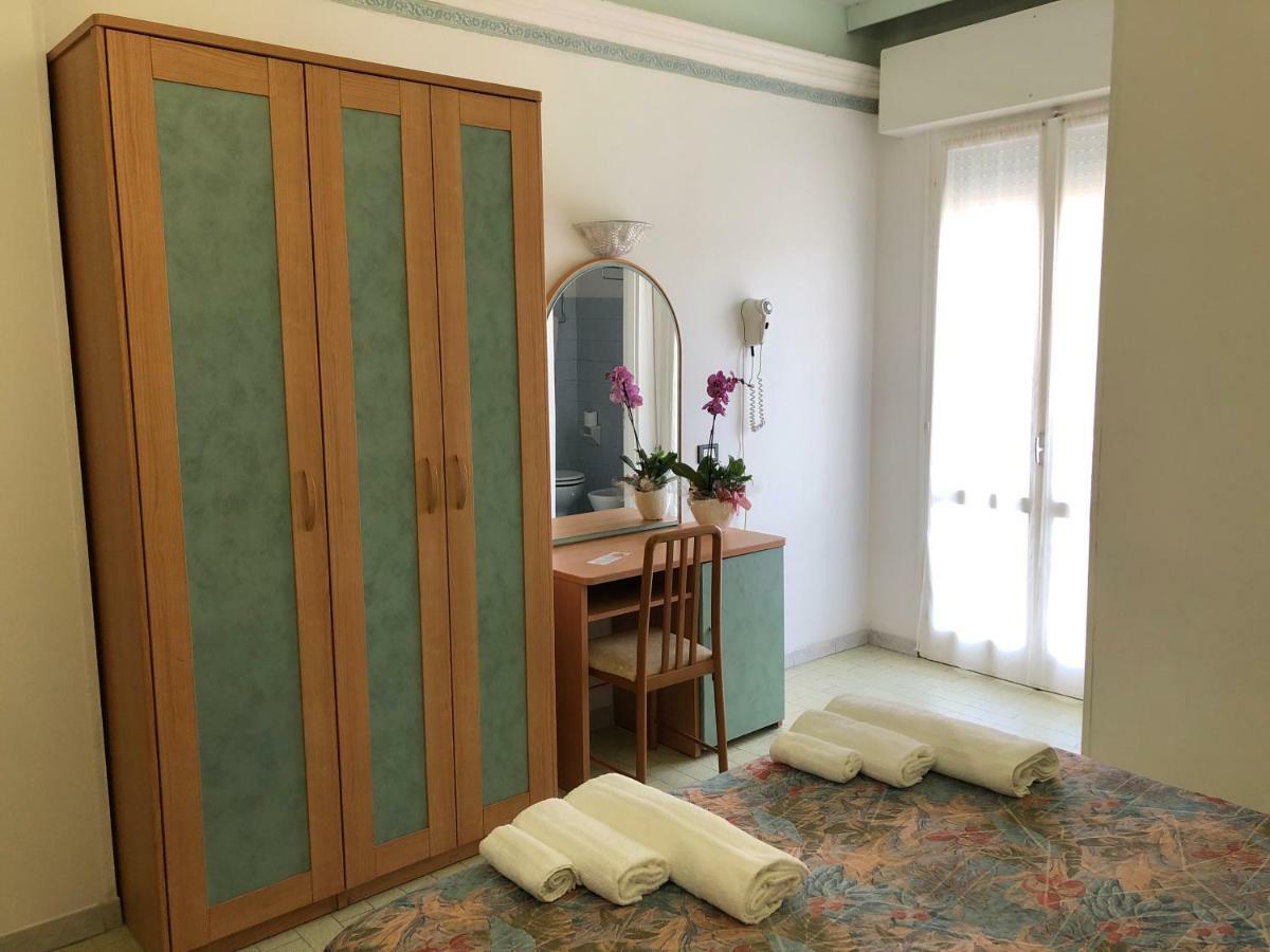 Hotel Augustus Gatteo a Mare Eksteriør billede