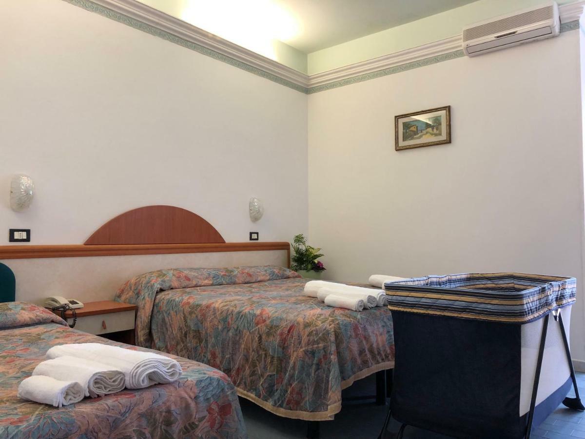 Hotel Augustus Gatteo a Mare Eksteriør billede