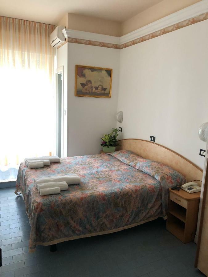 Hotel Augustus Gatteo a Mare Eksteriør billede