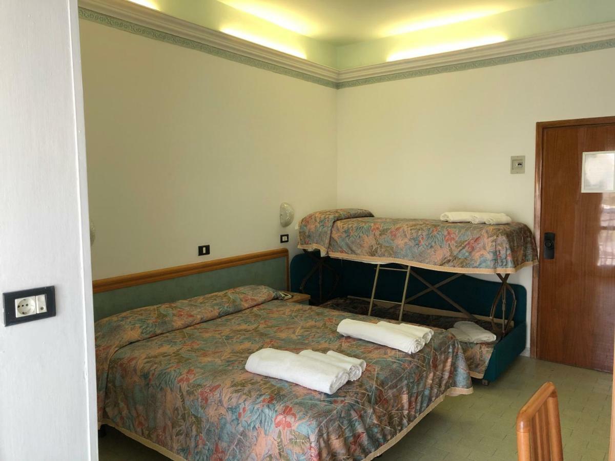 Hotel Augustus Gatteo a Mare Eksteriør billede